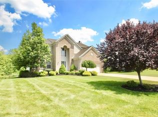 385 Wilmington Dr, Broadview Heights, OH 44147