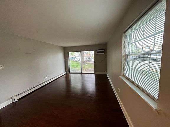 2nd image of 7S066 Suffield Ct APT E102