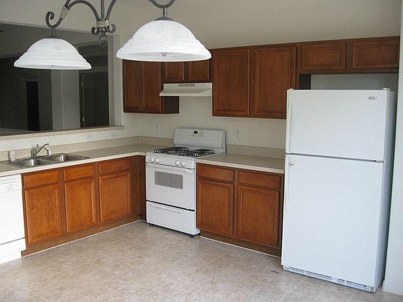 2nd image of 2437 Silvermoss Dr
