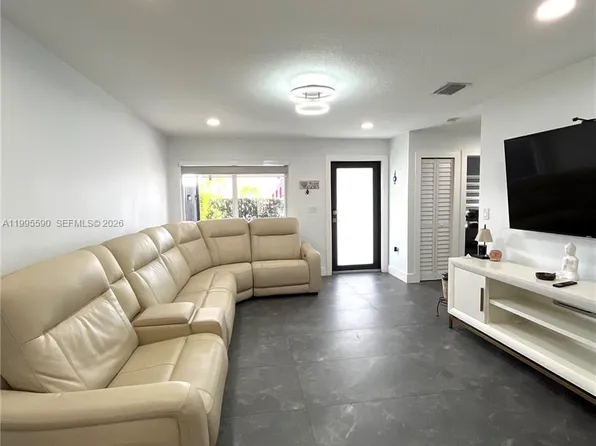 511 SW 115th Ave #1, Miami, FL 33174