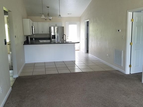 Living/Kitchen