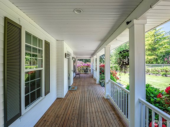 4th image of 24217 116th Avenue E