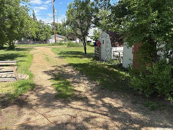 2nd image of 11 4th STREET