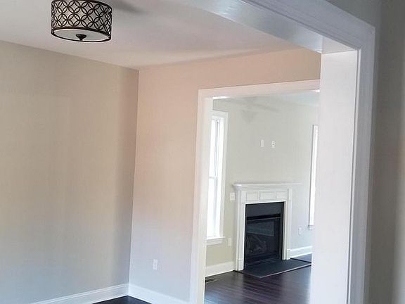 4th image of 2 Hartwood Valley Ct