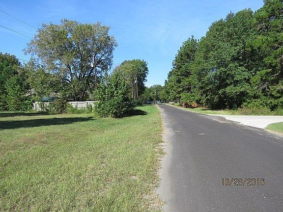 4th image of 18090 W Lakeview Dr