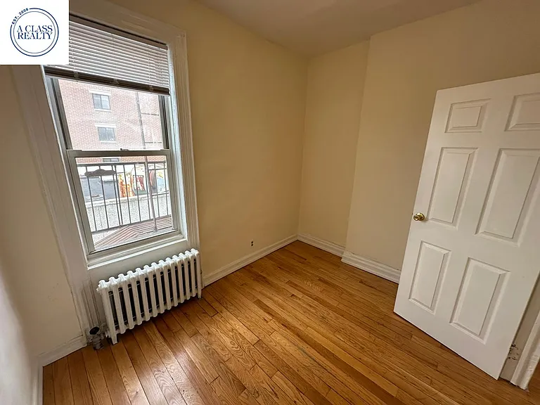 14-55 Broadway #4A — Photo 4