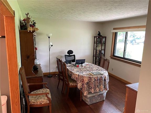 5th image of 5460 Knollwood Dr