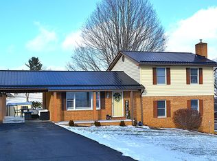 149 Longview Estates Rd, Maxwelton, WV 24957