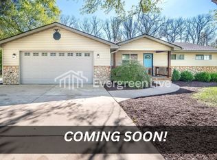 3638 Baumgartner Rd, Saint Louis, MO 63129