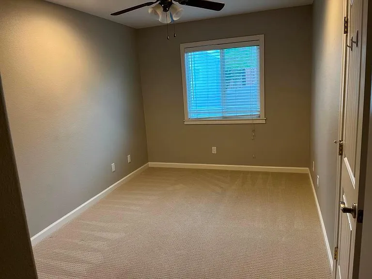 3504 Brookshire St — Photo 12