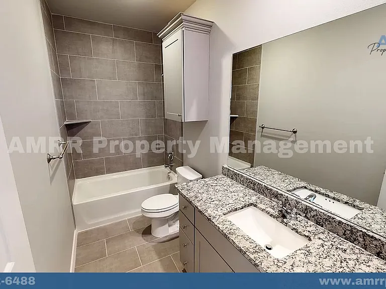 5803 Waverly Ave — Photo 6