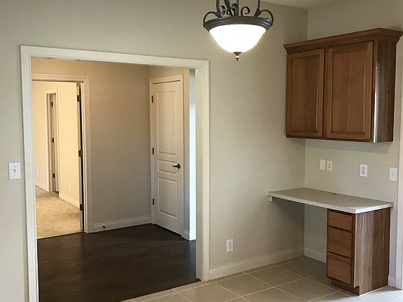 4th image of 3411 Cinnabar St