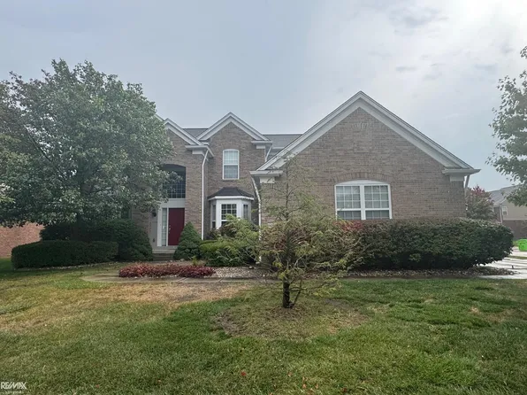 49470 Tottenham Ln, Macomb, MI 48044