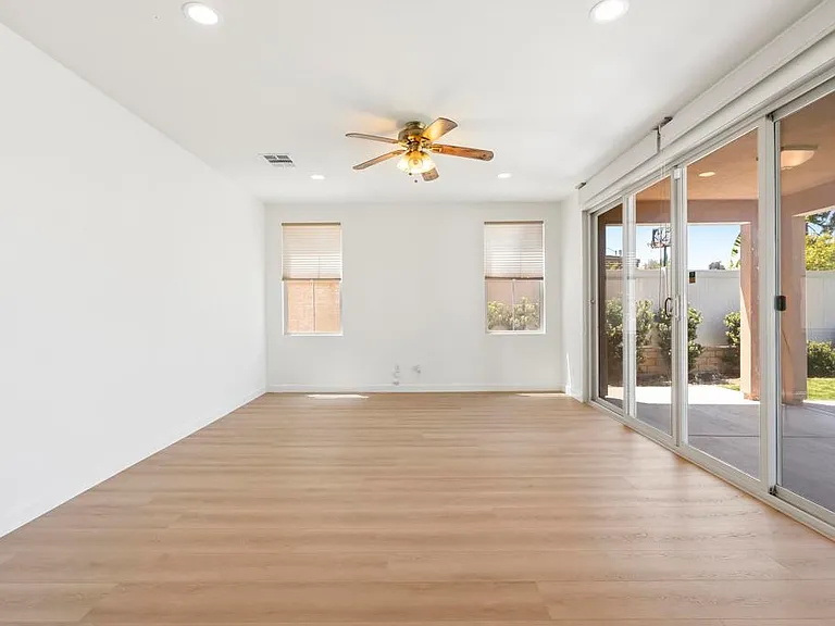 6820 Lopez Canyon Way — Photo 11
