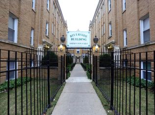 4929 N Whipple St #37-2E, Chicago, IL 60625