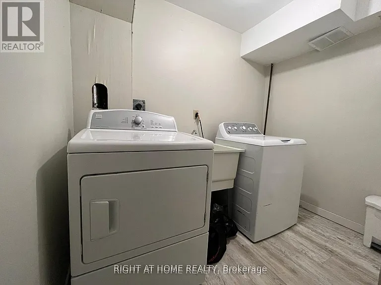 70 Fairmeadow Pl #LOWER — Photo 7