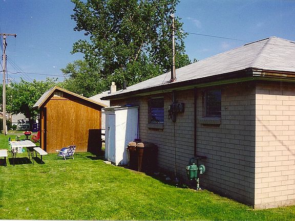 4th image of 5821 E Poplar Ave