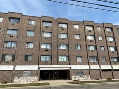 7650 W Altgeld St APT 504, Elmwood Park, IL, 60707