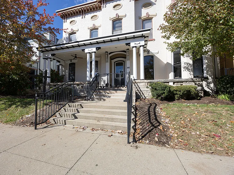 275 S Limestone St #240 — Photo 23