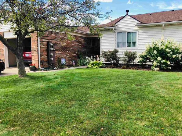 8729 Tucson Ct, Warren, MI 48093