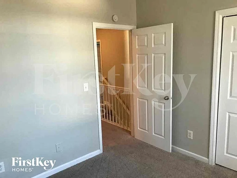 182 Prescott Ct — Photo 5
