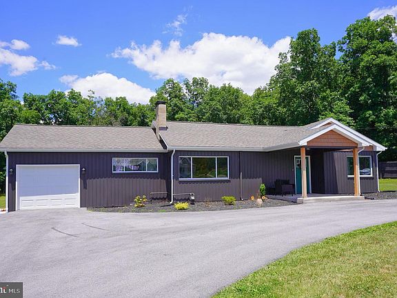 2nd image of 1465 Fairfield Rd