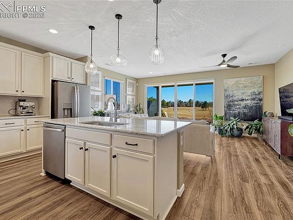 5th image of 448 Blue Teal Dr