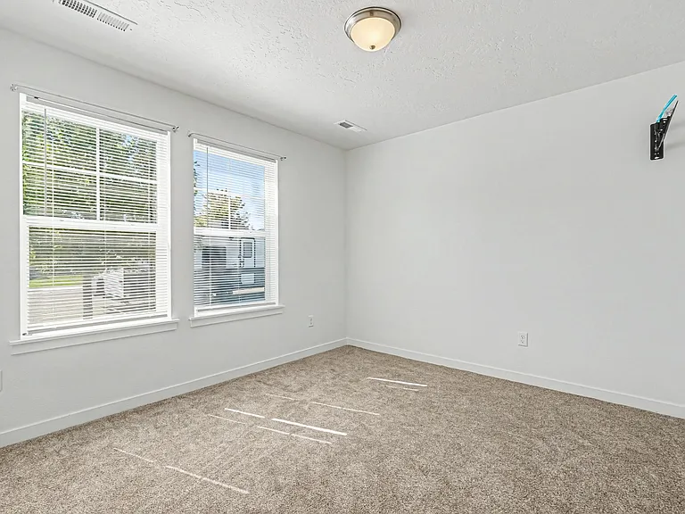 16850 Bethany Ave — Photo 8