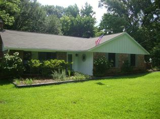 2 Magnolia Cir, Vicksburg, MS 39180