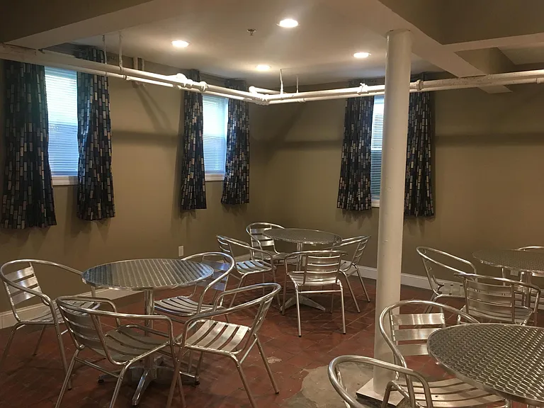 164 N Park Pl — Photo 21