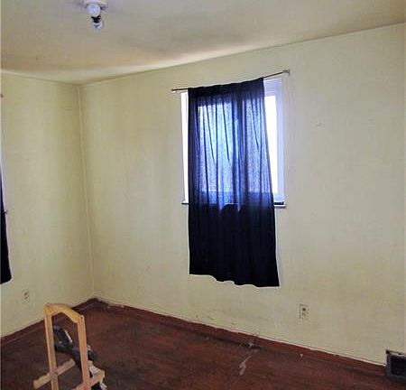 5th image of 99 Oliver Dr