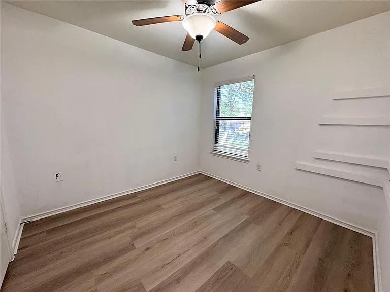 9000 Stambourne St — Photo 12