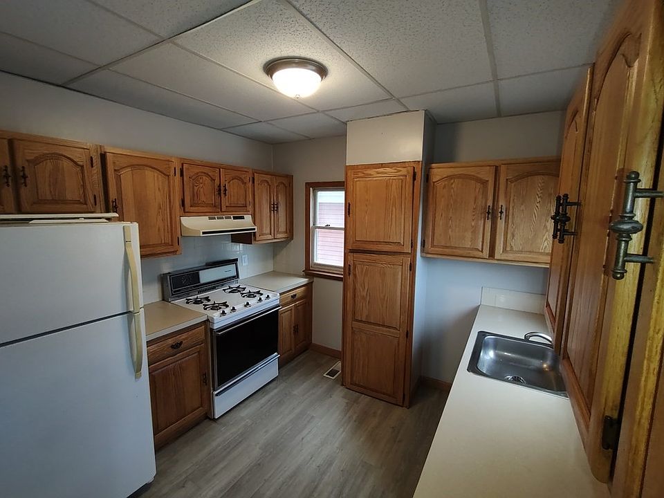 1020 New Boston Rd, Fall River, MA 02720 Zillow