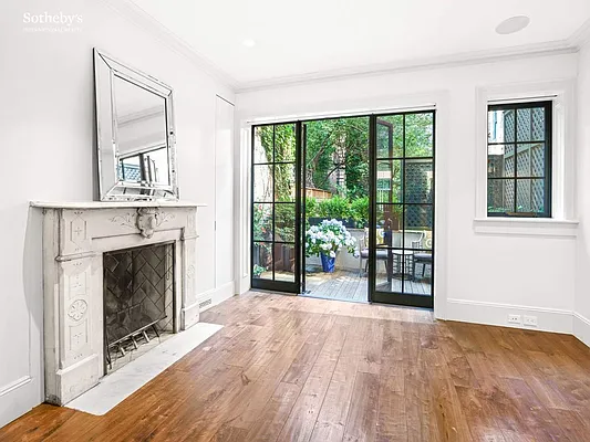 Rented by Sotheby's International Realty | media 61