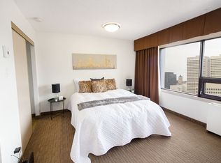 190 Smith Apartment Suites, Winnipeg, MB R3C 1J8