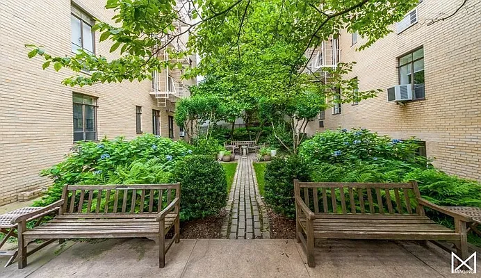 Sold by Bank Neary | media 20