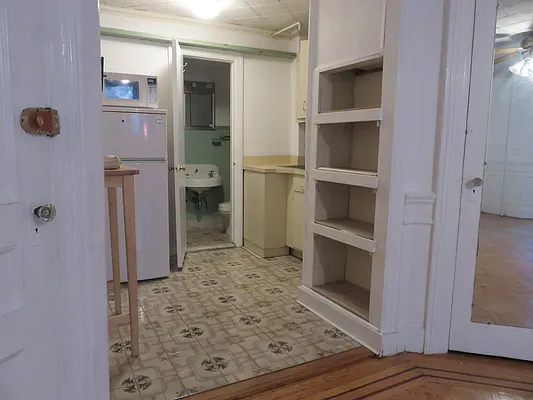 Rented by Space Real Estate | media 16