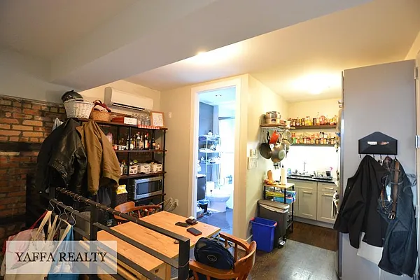 Rented by Yaffa Realty LLC | media 29