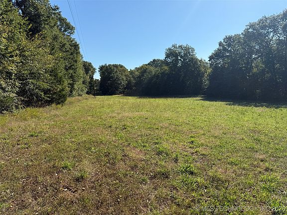 2nd image of 468504 E 1080th Rd