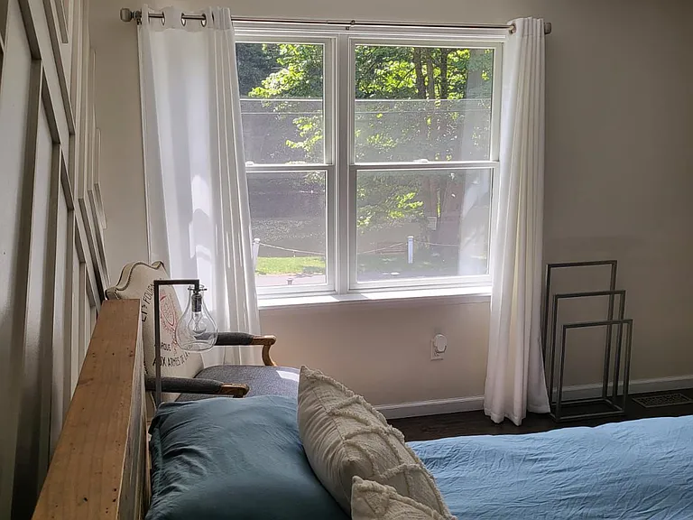 57 Shore Dr — Photo 15