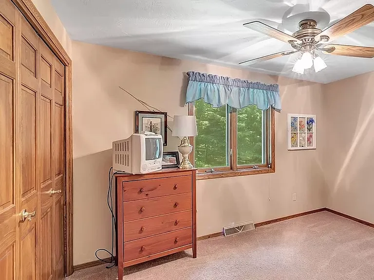 2230 Cathedral Forest Dr — Photo 21