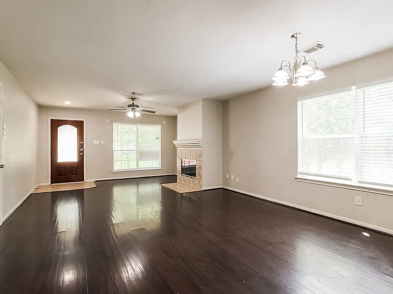 23503 Maple View Dr — Photo 6
