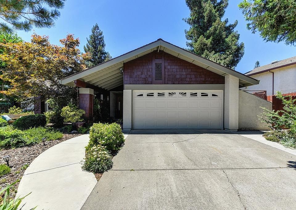 1st image of 9988 Parkglen Ct