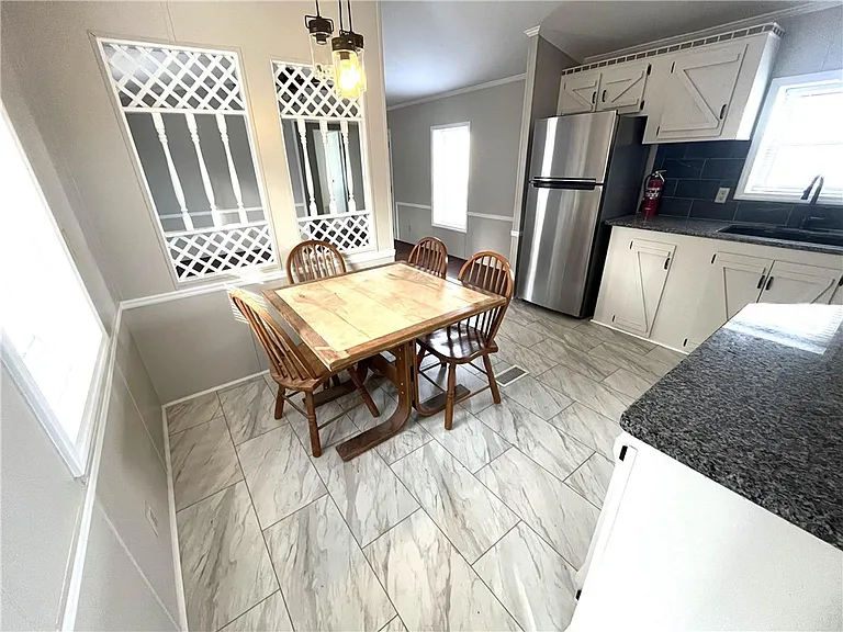 212 Whitewater Lake Rd — Photo 9