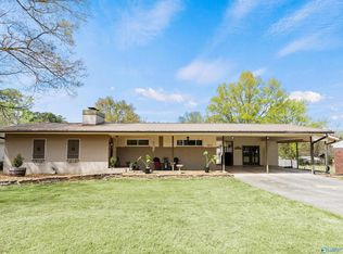 303 Wheeler St NW, Hartselle, AL 35640