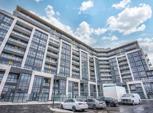 405 Dundas St W #218, Oakville, ON L6M 4M2