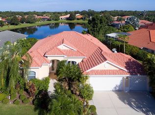 5519 Secluded Oaks Way, Sarasota, FL 34233
