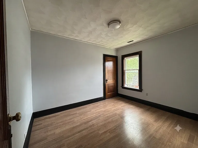 600 Sunderlin St #2 — Photo 7
