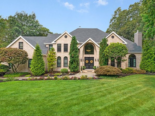 6 Olde York Rd