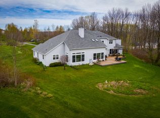 5099 Lower Lakeview Ridge Rd, Belgium, WI 53004
